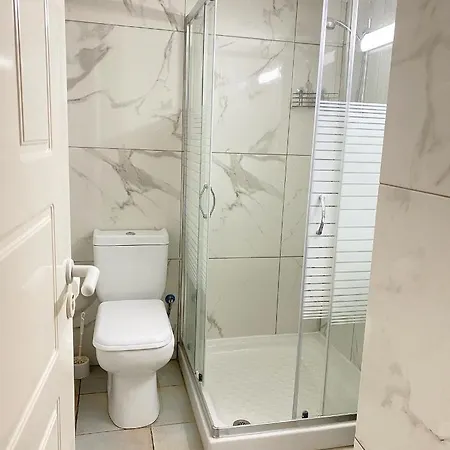 Krasas * Λάρνακα