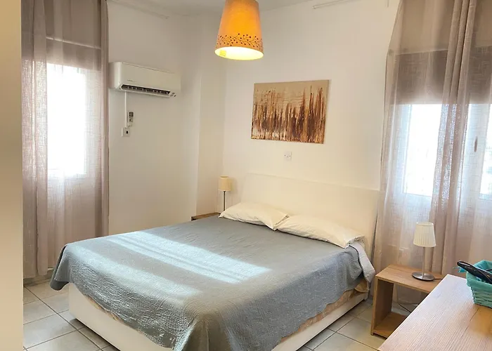 克拉萨斯海滩公寓 * 拉纳卡