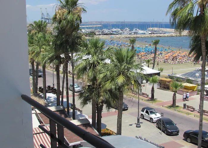 Apartamento Krasas Larnaca